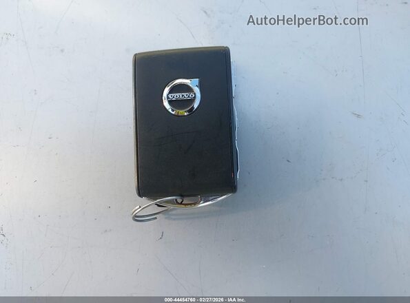 YV4H60DL1R1933867 2024 VOLVO XC60 RECHARGE PLUG-IN HYBRID White Вид панелі приладів
