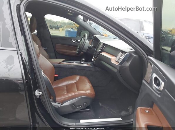 YV4H60DL2R1782974 2024 VOLVO XC60 RECHARGE PLUG-IN HYBRID Black Vista interior delantera