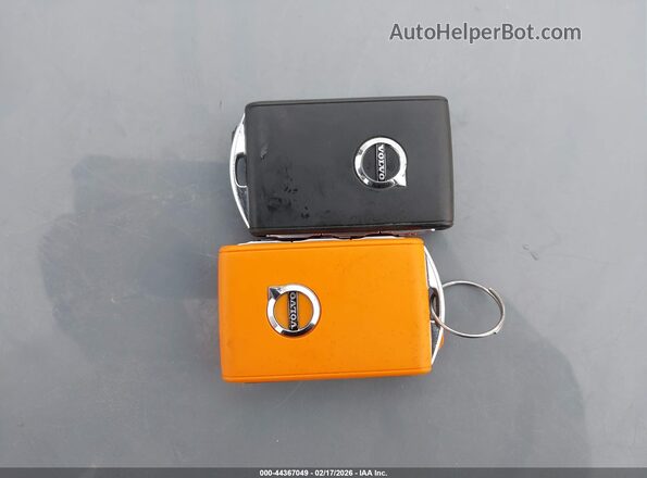 YV4H60DL2R1782974 2024 VOLVO XC60 RECHARGE PLUG-IN HYBRID Black Vista del salpicadero