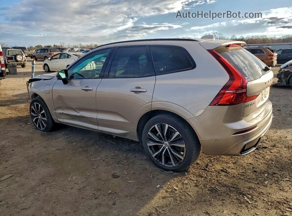 YV4H60DW3P1385460 2023 VOLVO XC60 Silver Rear left