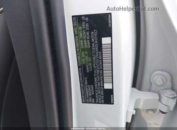 YV4H60RP1S1180472 2025 VOLVO XC60 PLUG-IN HYBRID White Շարժիչի բաժամունքի տեսք