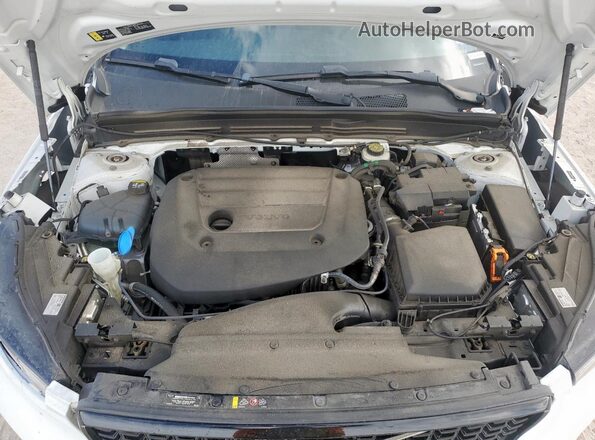 YV4K92HW5P2921404 2023 VOLVO XC40 White უკანა სალონის ხედი
