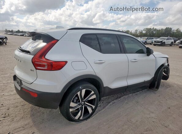 YV4K92HW5P2921404 2023 VOLVO XC40 White უკანა მარჯვენა