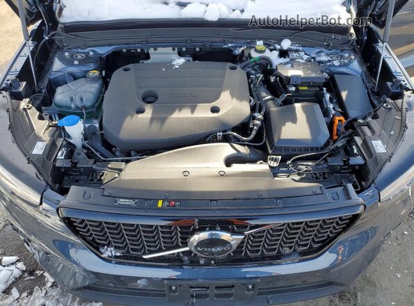 YV4K92UC1T2736157 2026 VOLVO XC40 Blue ძრავის განყოფილების ხედი