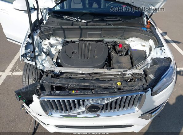 YV4L12PE9R1222080 2024 VOLVO XC90 White უკანა ხედი