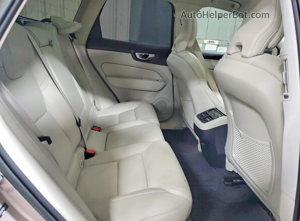 YV4L12RA7P1306681 2023 VOLVO XC60 Tan Rear seats view