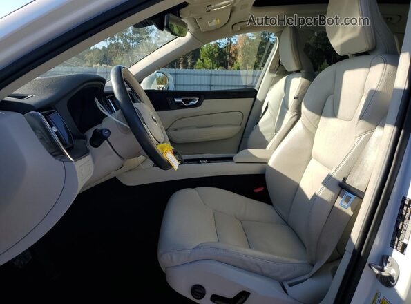 YV4L12RK1N1010190 2022 VOLVO XC60 White 