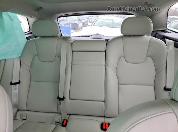YV4L12RK2N1955312 2022 VOLVO XC60 Black Հետևի նստատեղերի տեսք