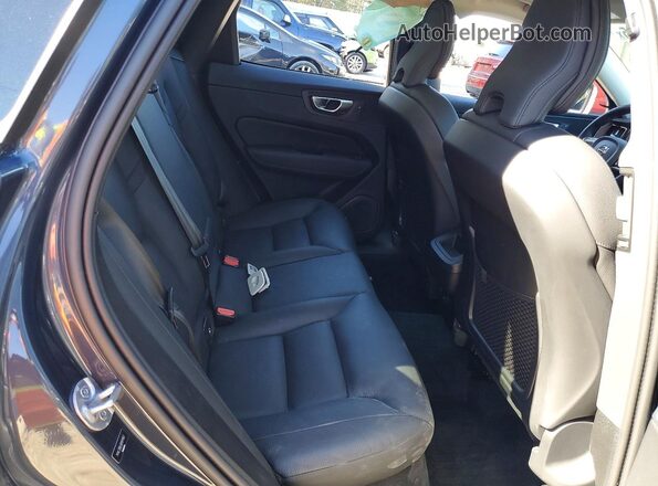 YV4L12RL6R1811163 2024 VOLVO XC60 Charcoal Vista interior trasera