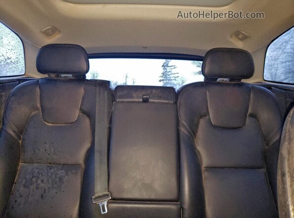 YV4L12RV0P1312941 2023 VOLVO XC60 White Rear seats view