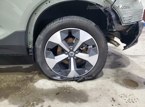 YV4L12UC4S2592811 2025 VOLVO XC40 Gray 