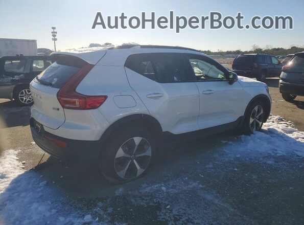 YV4L12UC8S2472302 2025 VOLVO XC40 White Trasero derecho