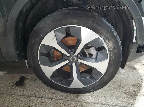YV4L12UJ2S2607465 2025 VOLVO XC40 Black 
