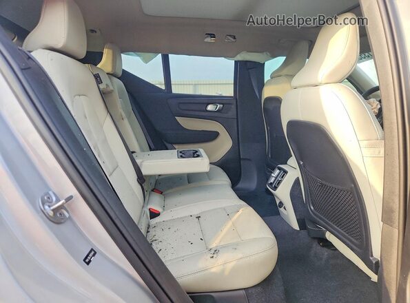 YV4L12UL3R2354443 2024 VOLVO XC40 Gray 