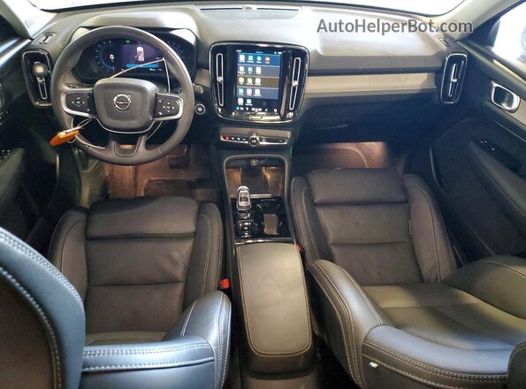 YV4L12UL7R2295655 2024 VOLVO XC40 Gray Vista del salpicadero
