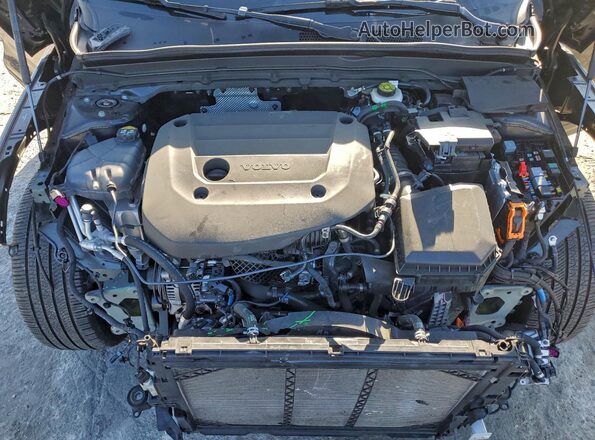 YV4L12UM4R2374175 2024 VOLVO XC40 Black 