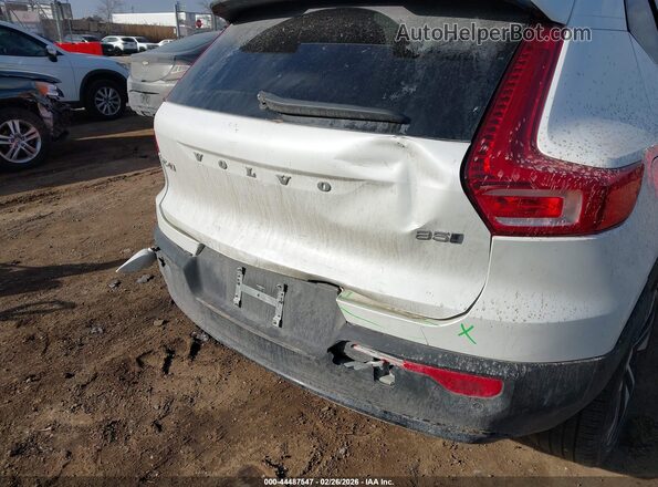 YV4L12UM4S2517311 2025 VOLVO XC40 White 