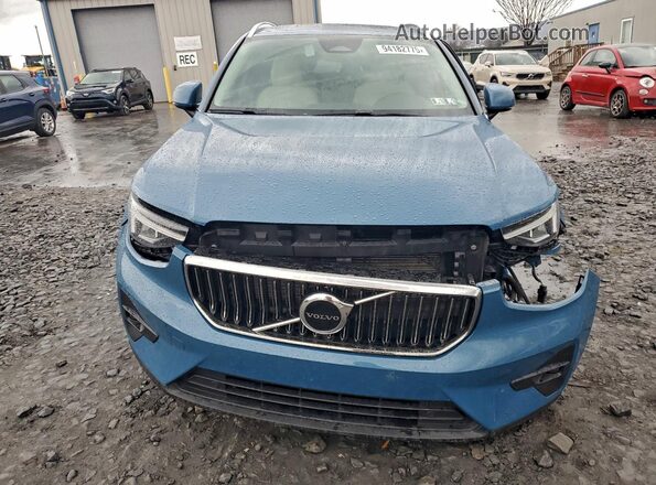 YV4L12UN3P2100133 2023 VOLVO XC40 Blue Widok z przodu