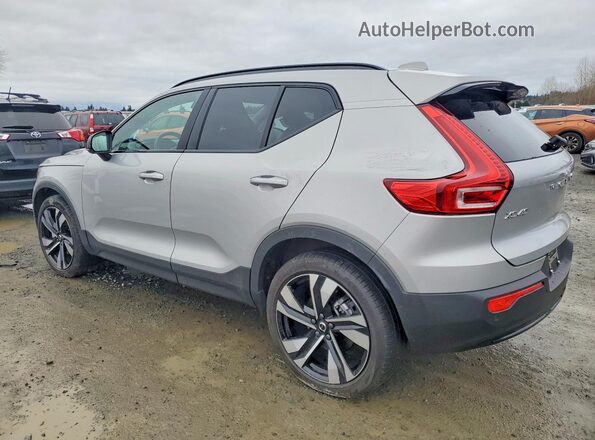 YV4L12UW5P2099379 2023 VOLVO XC40 Silver Tył lewy