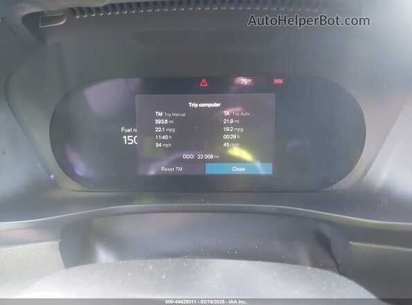YV4L12UX0P2075032 2023 VOLVO XC40 Silver Widok tylnych siedzeń