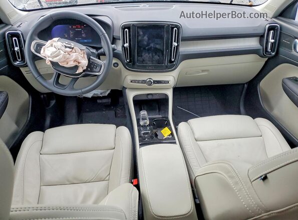 YV4L12UX0P2099055 2023 VOLVO XC40 Black Dashboard view