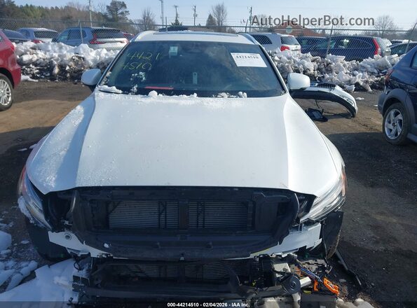 YV4L12WK2S2149836 2025 VOLVO V60 CROSS COUNTRY White ხელსაწყოთა პანელის ხედი