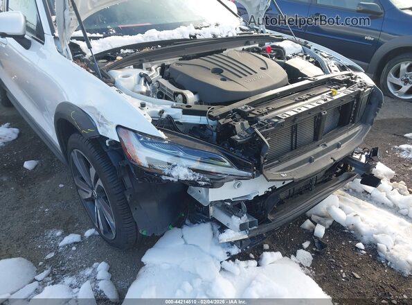 YV4L12WK2S2149836 2025 VOLVO V60 CROSS COUNTRY White 