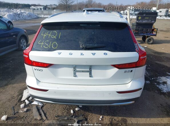 YV4L12WK2S2149836 2025 VOLVO V60 CROSS COUNTRY White 