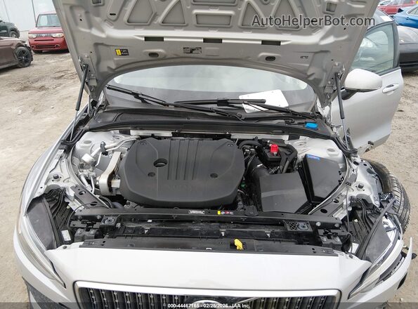 YV4L12WK6S2149595 2025 VOLVO V60 CROSS COUNTRY Silver უკანა ხედი