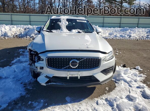 YV4L12WY6R2141074 2024 VOLVO V60 White Widok z przodu