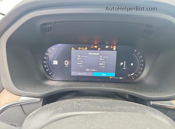 YV4M12RC4T1422825 2026 VOLVO XC60 Silver Սարքավորումների վահանակի տեսք