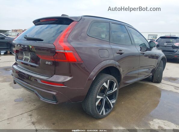 YV4M12RM0T1388083 2026 VOLVO XC60 Бордовый Задняя правая четверть
