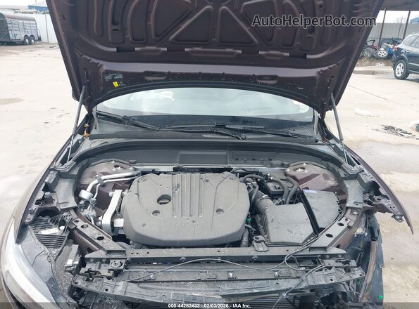 YV4M12RM0T1388083 2026 VOLVO XC60 Бордовый Вид сзади