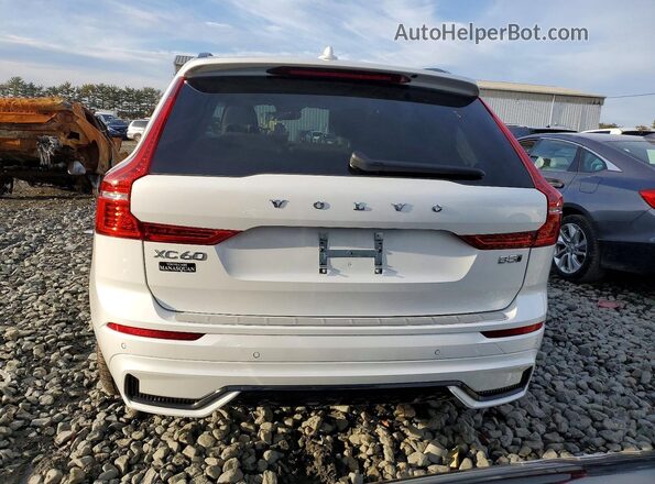 YV4M12RM5S1222284 2025 VOLVO XC60 White Հետևի տեսք