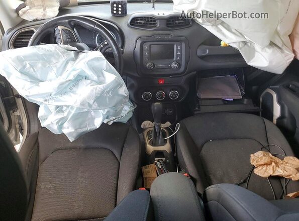 ZACCJABB3HPG37775 2017 JEEP RENEGADE Silver Սարքավորումների վահանակի տեսք