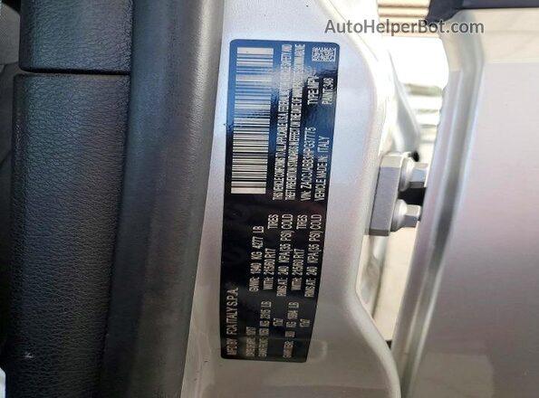 ZACCJABB3HPG37775 2017 JEEP RENEGADE Silver Սալոնի 360 աստիճան տեսք