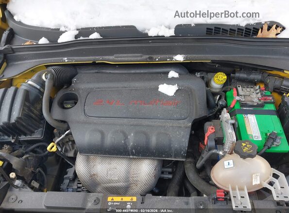 ZACCJBBB5JPH14951 2018 JEEP RENEGADE Yellow Вид ззаду