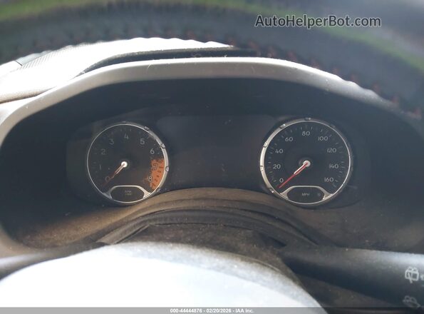 ZACCJBCB3JPH17975 2018 JEEP RENEGADE Gray Widok tylnych siedzeń