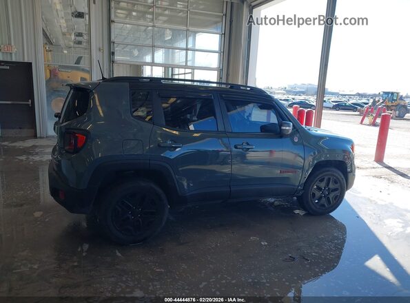 ZACCJBCB3JPH17975 2018 JEEP RENEGADE Gray Widok wnętrza z tyłu