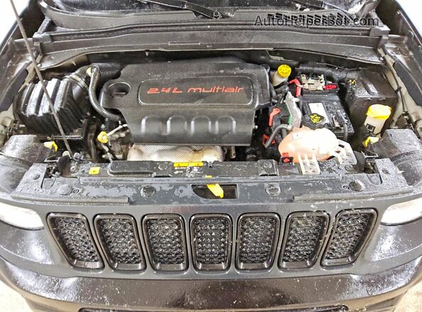 ZACNJABB1KPJ80400 2019 JEEP RENEGADE Black Widok komory silnika