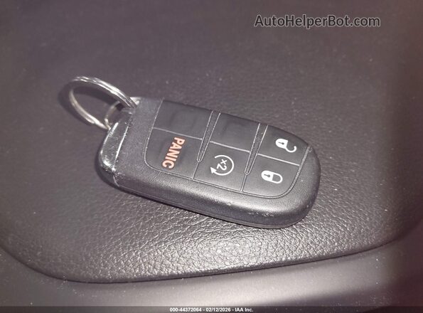 ZACNJDC13MPM29032 2021 JEEP RENEGADE White Вид панелі приладів