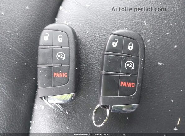 ZACNJDD19MPN31787 2021 JEEP RENEGADE Red Вид панелі приладів