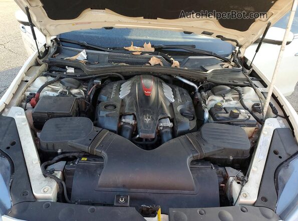 ZAM56PPS8J1276857 2018 MASERATI QUATTROPOR White Սալոնի հետևի տեսք