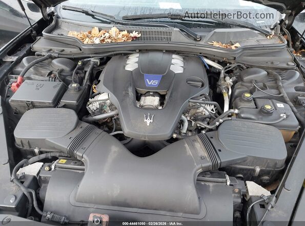 ZAM56RRA0H1204366 2017 MASERATI QUATTROPOR Black Rear view