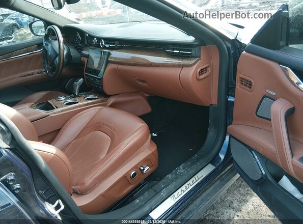 ZAM56YPL2M1376150 2021 MASERATI QUATTROPOR Blue Widok wnętrza z przodu
