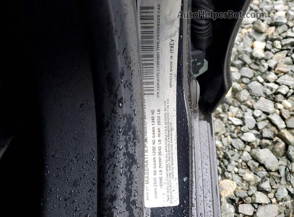 ZAM56YPL3J1291801 2018 MASERATI QUATTROPOR Charcoal Widok komory silnika