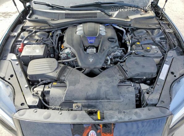 ZAM56YRA5J1286580 2018 MASERATI QUATTROPOR Black Widok wnętrza z tyłu