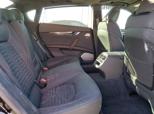 ZAM56ZPT7PX443445 2023 MASERATI QUATTROPOR Black Vista de los asientos traseros