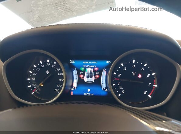 ZAM57RTA7H1240545 2017 MASERATI GHIBLI Серебряный Вид задних сидений