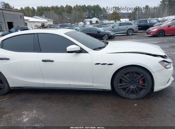 ZAM57RTL1H1227470 2017 MASERATI GHIBLI White Rear interior view